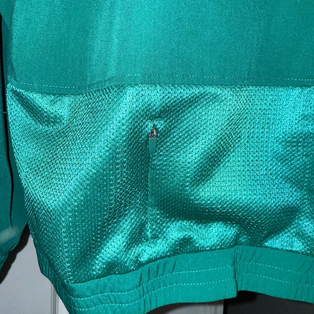 Jacket , invisible side zip pocket,Two zip hand pockets  interior patch pockets - Picture 2 of 8